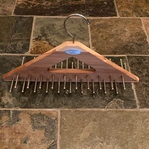 Johnston & Murphy tie/belt rack